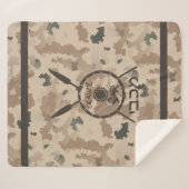 マカビーシールドと槍 – 砂漠 シェルパブランケット (正面(横))