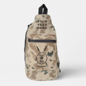 マカビーシールドと槍 – 砂漠 スリングバッグ (正面)