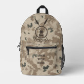 マカビーシールドと槍 – 砂漠 プリントバックパック (正面)