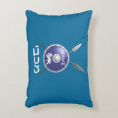 マカビーシールド及び槍 アクセントクッション (正面(垂直))