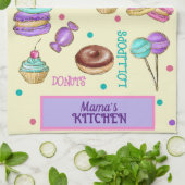 マカロンカップケーキ棒つきキャンデーとドナッツキッチン キッチンタオル (折り畳み)