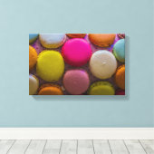 マカロンカラフルおいしいデザ焼いたート キャンバスプリント (インサイチュ (ウッドフロア))