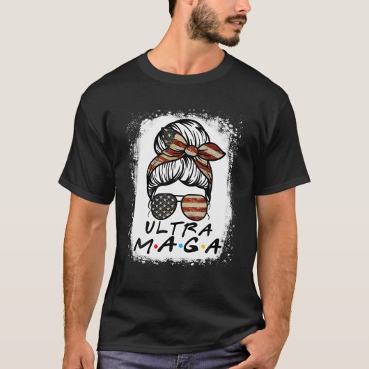 マガキングウルトラMAGA共和党米国国旗Messy Bun Tシャツ (正面)