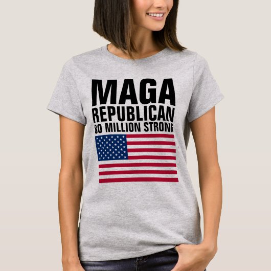 マガ共和党トランプ8000万の強いTシャツ Tシャツ (正面)