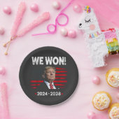 マガ誇りを持ったー大統領トランプ氏が成熟の日を制した ペーパープレート (パーティー)