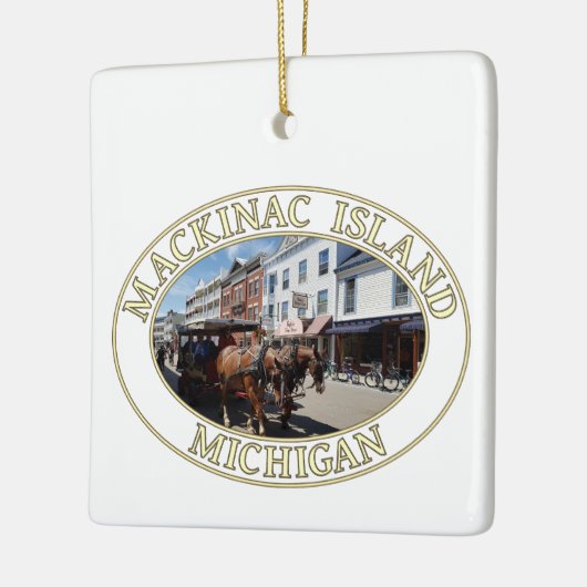 マキナック島のダウンタウンにある馬と馬車(MI) セラミックオーナメント (左)