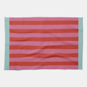 マクシマリストピンク&レッドストライプターコイズ縁ど付き キッチンタオル (横)