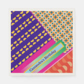 マクシマリスト誕生日繰り返しパターカラフルン スタンダードランチョンナプキン (正面)