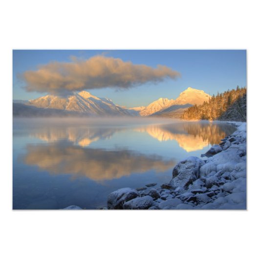 マクドナルド湖から非常に寒い日に霧が立つ フォトプリント            (正面)