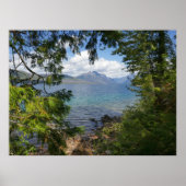 マクドナルド湖の森のフレーム越しの景色 ポスター (正面)