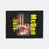 マクドン2024おもしろいドナルドトランプフランスのフライ料理F フリースブランケット (正面(横))