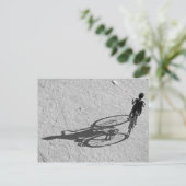 マクマール、バガン、少年が巨大な自転車に乗って ポストカード (スタンド正面)