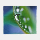 マクロ水滴 フリースブランケット (正面(横))