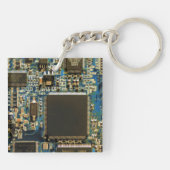 マクロ ブルー回路基板 | PCBの写真 キーホルダー (裏面)