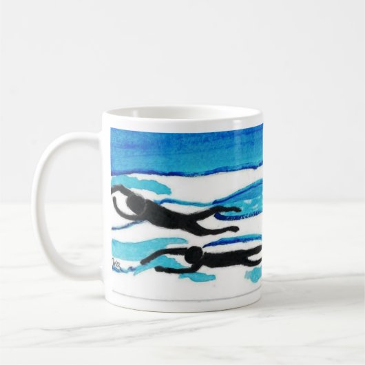 マグのまわりの水泳。水及び空 コーヒーマグカップ (左)