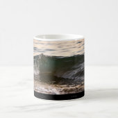 マグの小型波の芸術 コーヒーマグカップ (中央)
