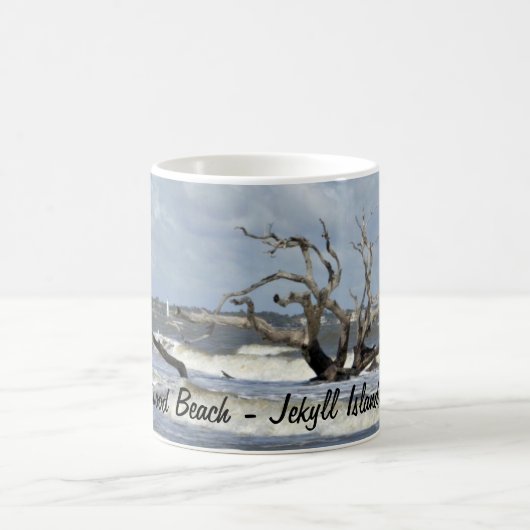 マグの流木のビーチのJekyllの島GAリゾートのカスタム コーヒーマグカップ (中央)
