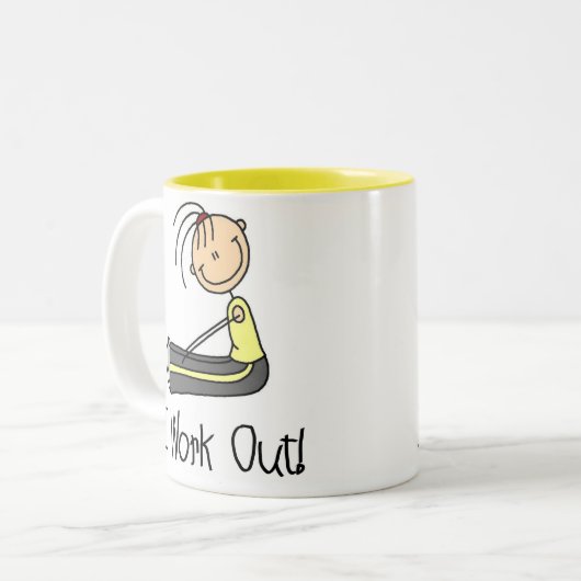 マグを解決している女の子 ツートーンマグカップ (正面左)