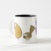 マグを飲んでいるニュージーランドの4羽の原産の鳥 ツートーンマグカップ (正面左)