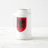 マグアルバニアの紋章付き外衣 ビールジョッキ (正面左)