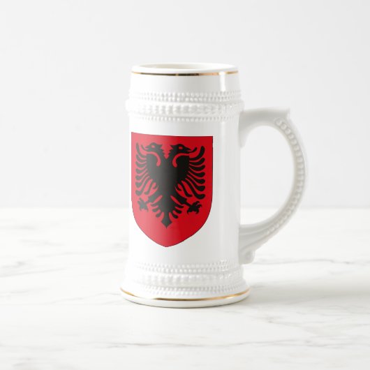 マグアルバニアの紋章付き外衣 ビールジョッキ (右)