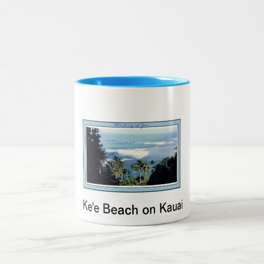 マグカウアイ島のKe'eのビーチ ツートーンマグカップ (中央)