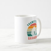 マグカップがおばあちゃんに昇進 コーヒーマグカップ (正面右)