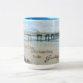 マグカップに感謝の気持ちを込めて毎日を過ごす ツートーンマグカップ