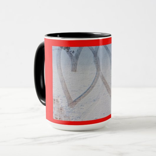 マグカップに雪で描いた二つのハートの跡 マグカップ (正面左)