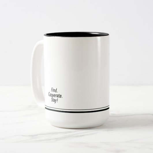 マグカップの神父…見つけろ協力しろ！ ツートーンマグカップ (正面左)