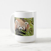 マグカップ写真の赤パンダ。パンダルークス。動物。 コーヒーマグカップ (正面左)