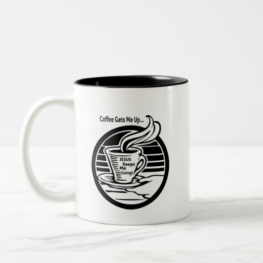 マグカップ:コーヒーが私を起こし、イエス保は私を行く ツートーンマグカップ (左)
