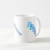 マグカップ – 青い名前とイニシャル (正面右)