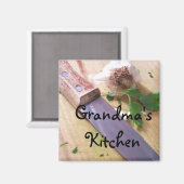 マグネットおばあちゃんのキッチン マグネット (正面/裏面)