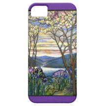 マグノリアおよびアイリスステンドグラス窓