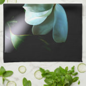 マグノリア接写スポットライトMatthew 5:16 キッチンタオル (折り畳み)