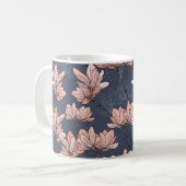 マグノリア日本の花、シームレス、ヴィンテージスタイル コーヒーマグカップ (正面左)