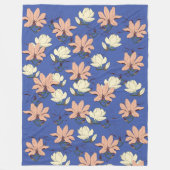 マグノリア花開花 フリースブランケット (正面)