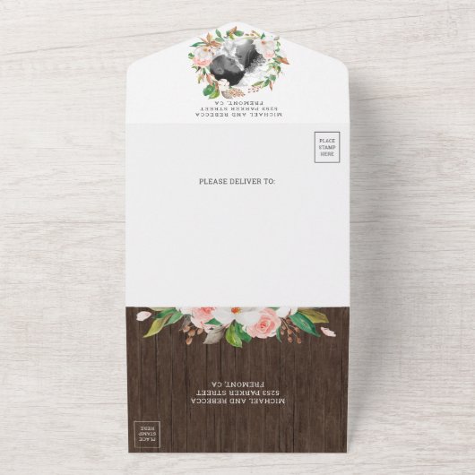 マグノリア赤面ピンクフローラリースウッド結婚ズ オールインワン招待状 (外側)