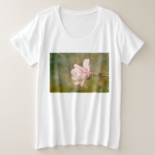マグノリア クイーン プラスサイズTシャツ (デザイン正面)