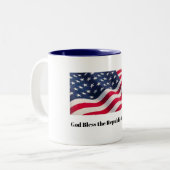 マグ共和国を祝福せよ ツートーンマグカップ (正面左)