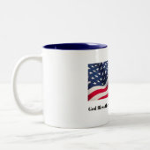 マグ共和国を祝福せよ ツートーンマグカップ (左)