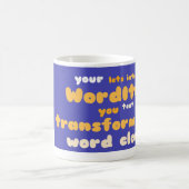 マグ: レイアウトのまわりで包まれた コーヒーマグカップ (中央)