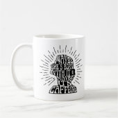 マグ: 多分彼女はそれと生まれます; 多分それはカフェインです コーヒーマグカップ (左)