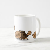 マグ-彼の小さい友人が付いているやかんTanuki コーヒーマグカップ (正面右)