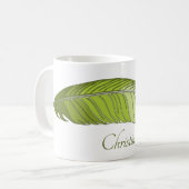 マグ – 緑の羽と名前 (正面左)