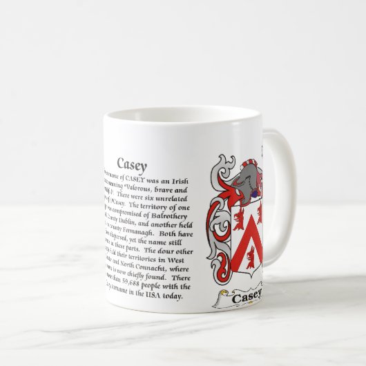 マグCasey家族の紋章付き外衣 コーヒーマグカップ (正面右)