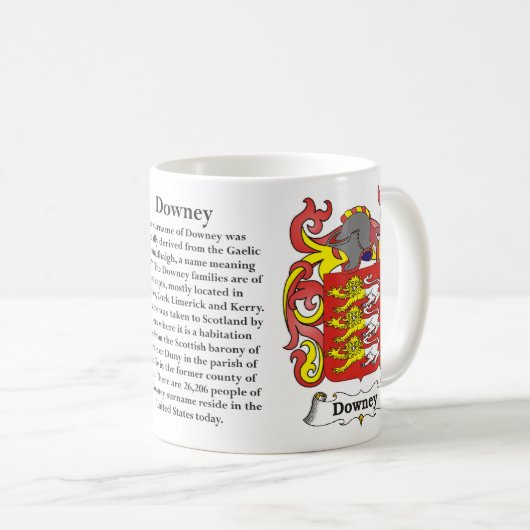 マグDowney家族の紋章付き外衣 コーヒーマグカップ (正面右)