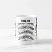 マグGardner家族の紋章付き外衣 コーヒーマグカップ (中央)