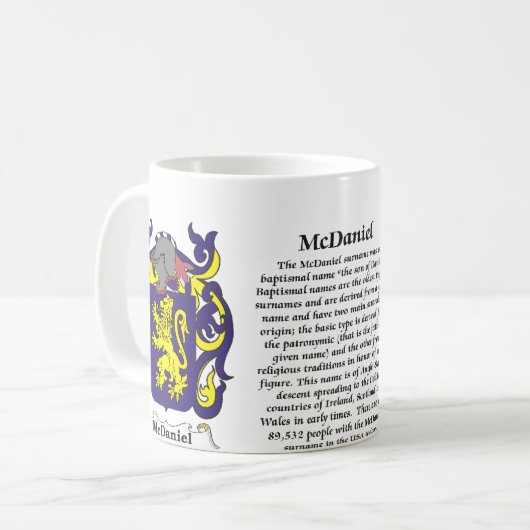 マグMcDaniel家族の紋章付き外衣 コーヒーマグカップ (正面左)